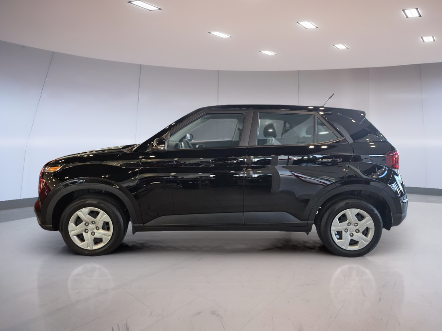 2026 Hyundai Venue SE photo 3