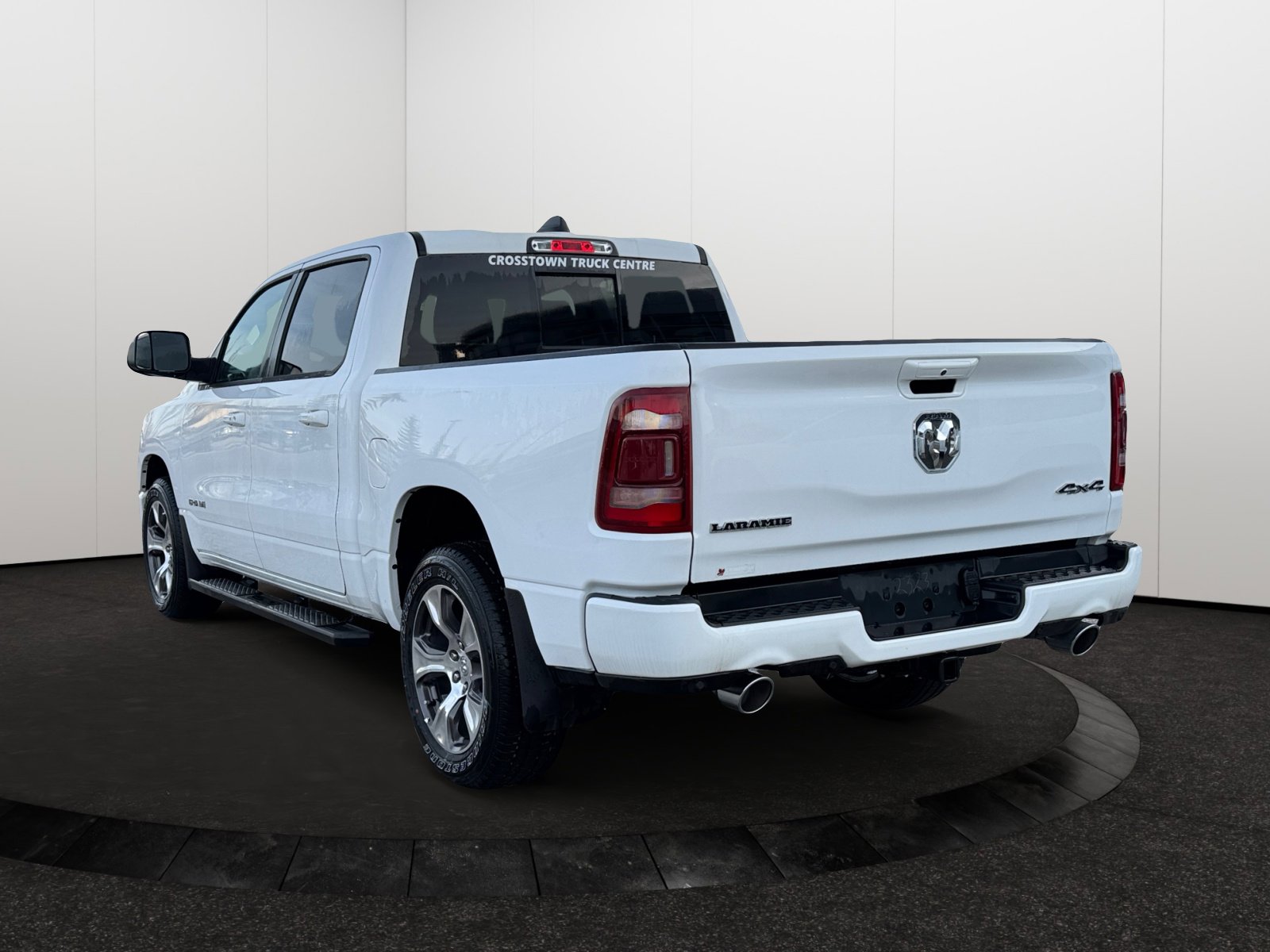 2024 Ram 1500 Laramie photo 3