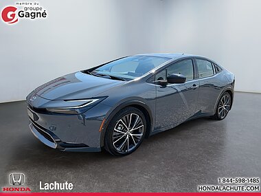 Toyota Prius XLE AWD-e/ BAS KILO 2024