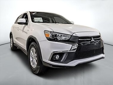 2019 Mitsubishi RVR SE