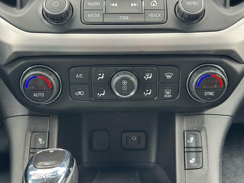 GMC Acadia 2019 - Image 20