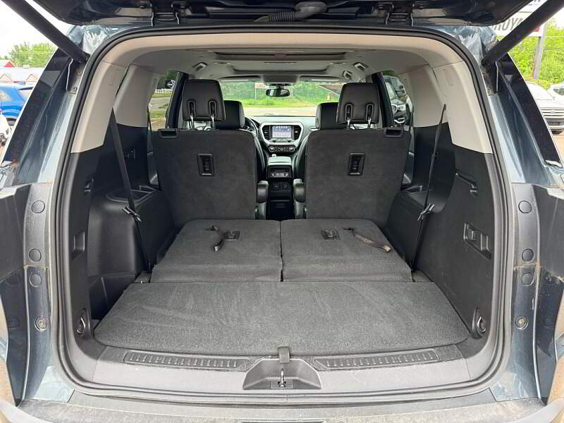 GMC Acadia 2019 - Image 32